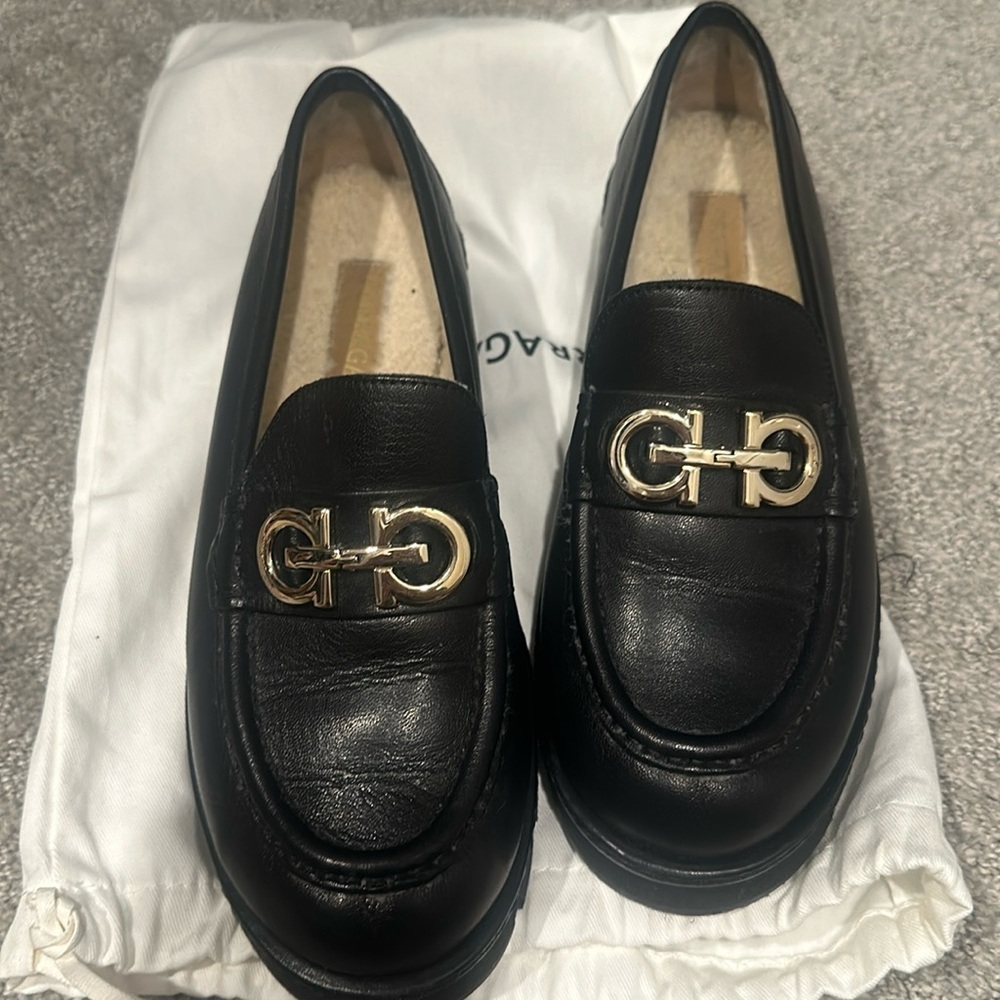 Ferragamo shearling lined loafers-size 8C